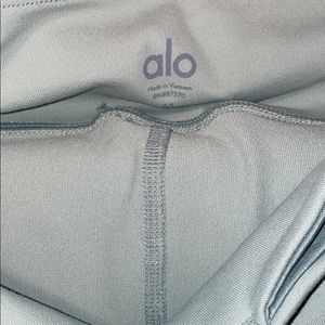 Alo Yoga leggings